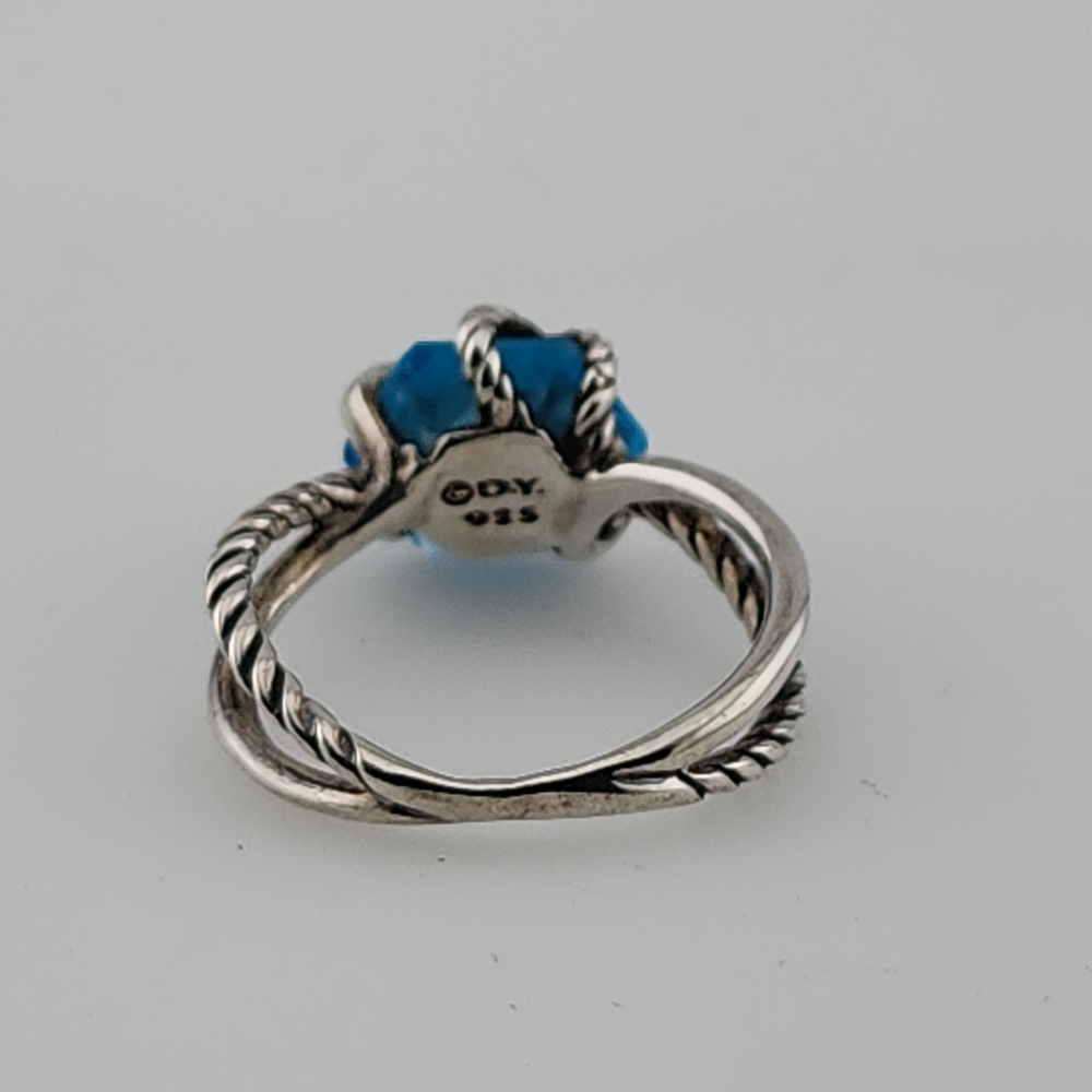 David Yurman Cable Wrap Ring with Blue Topaz and Diamonds - Picture 5 of 7